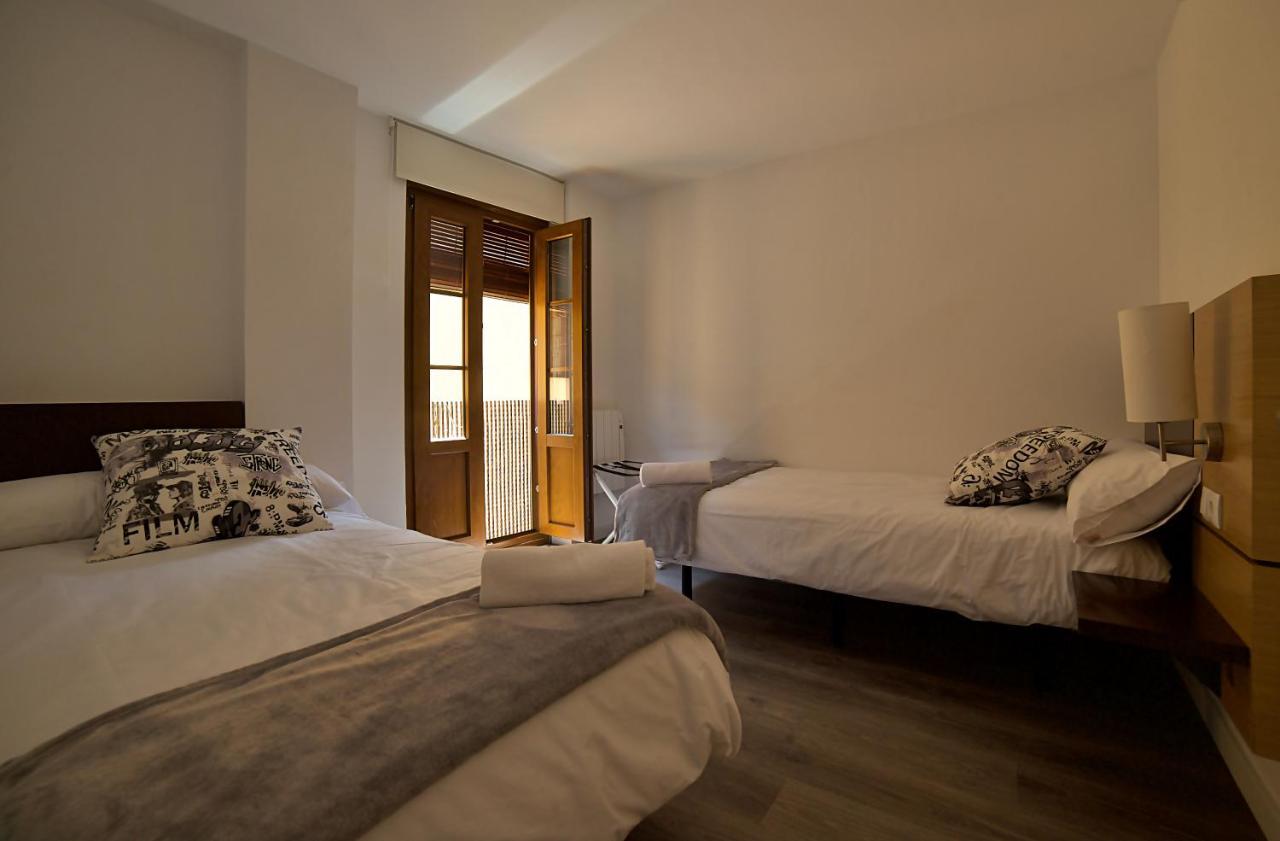 Apartamentos Barrio Humedo Catedral 2 莱昂 外观 照片